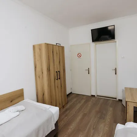 Gat Bed & Breakfast *